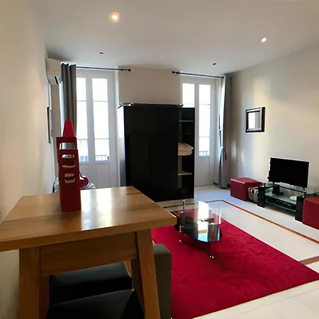 Maccarani Apartment